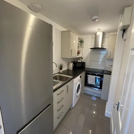 Luxury One Bed Apartment Stevenage Exterior photo