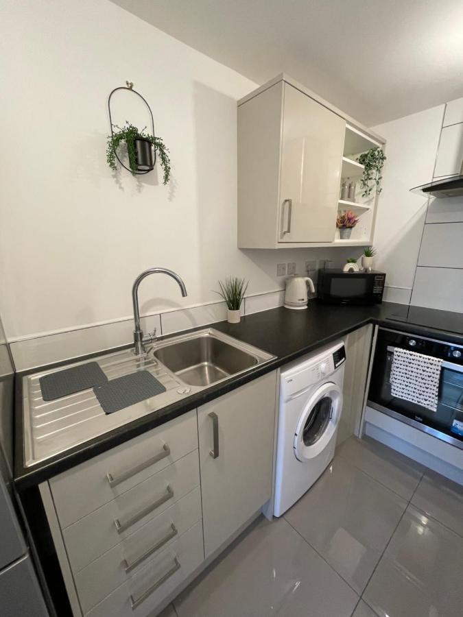 Luxury One Bed Apartment *